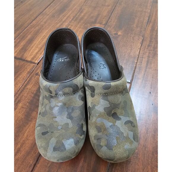 Dansko Professional Clogs Women's Size 36 EU and 5.5 US Camo - Picture 2 of 3